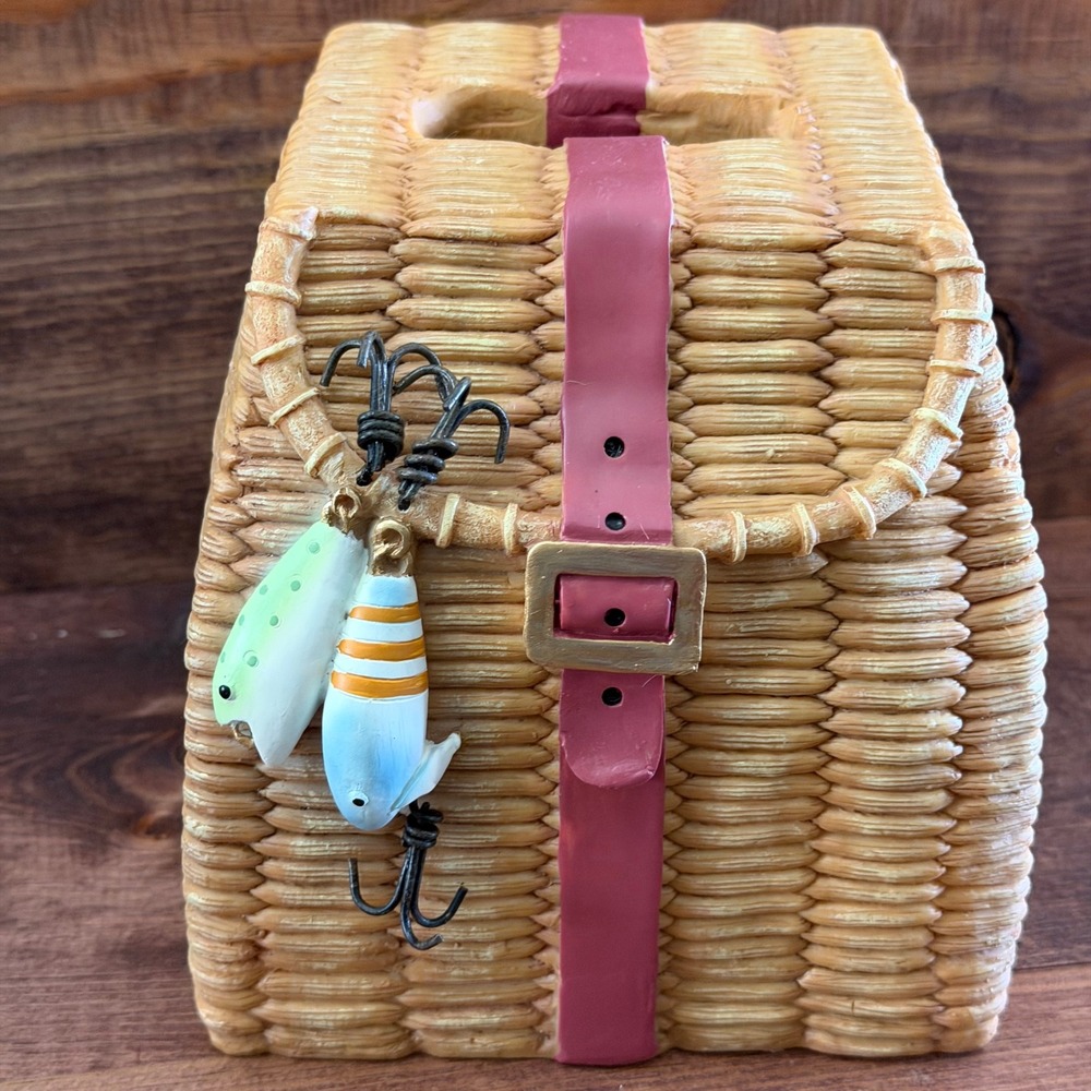 Vintage Style Fishing Creel Tissue Box Cover Rustic Lodge Cabin Decor Lures